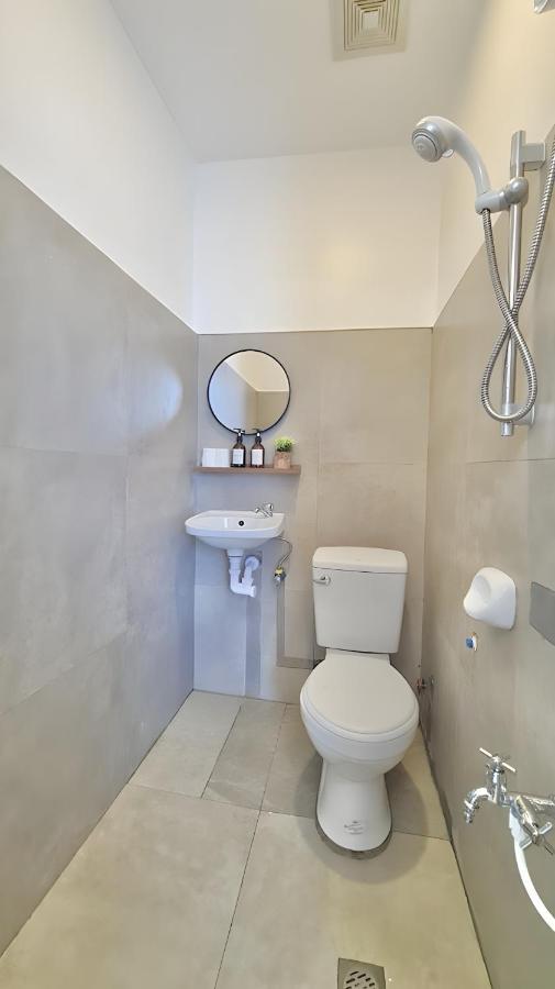 New Modern Home Near Airport, Beach And Fast Wi-Fi Sudtungan Luaran gambar